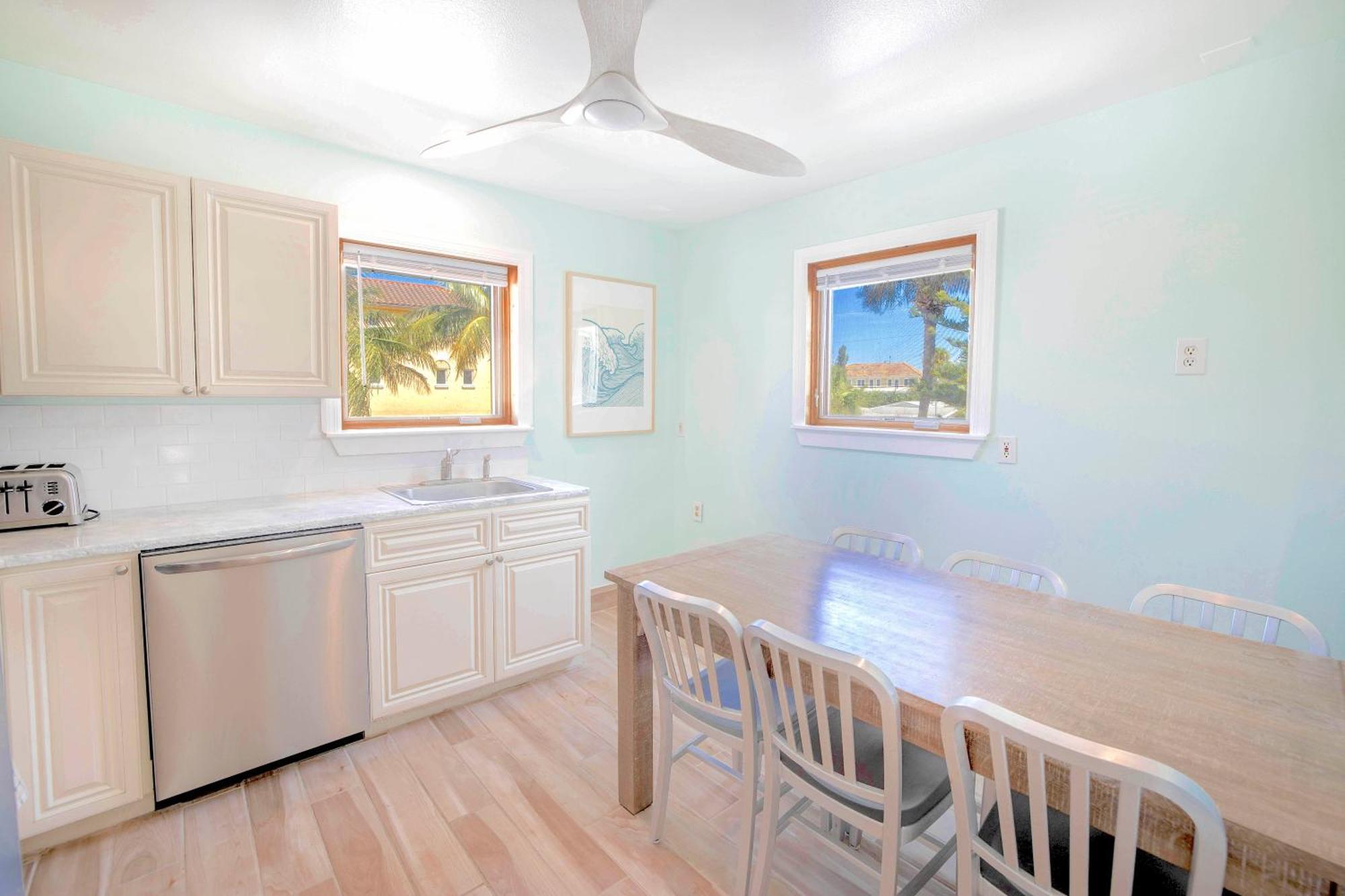 Oceanview, In Village, 20-Steps To Path Of Best Beach, Tiki-Bar, Free Bikes And Paddle-Boards! سيستا كي المظهر الخارجي الصورة